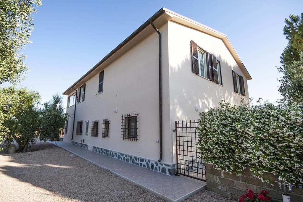 Agrimare I Pavoni Apartment Montalto di Castro Luaran gambar